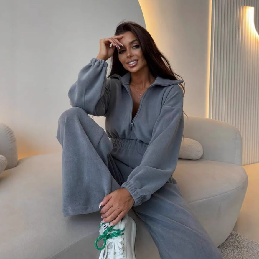 Damernas avslappnade jumpsuit med hög krage och justerbart midjeband Mirla-Eva Jonsson