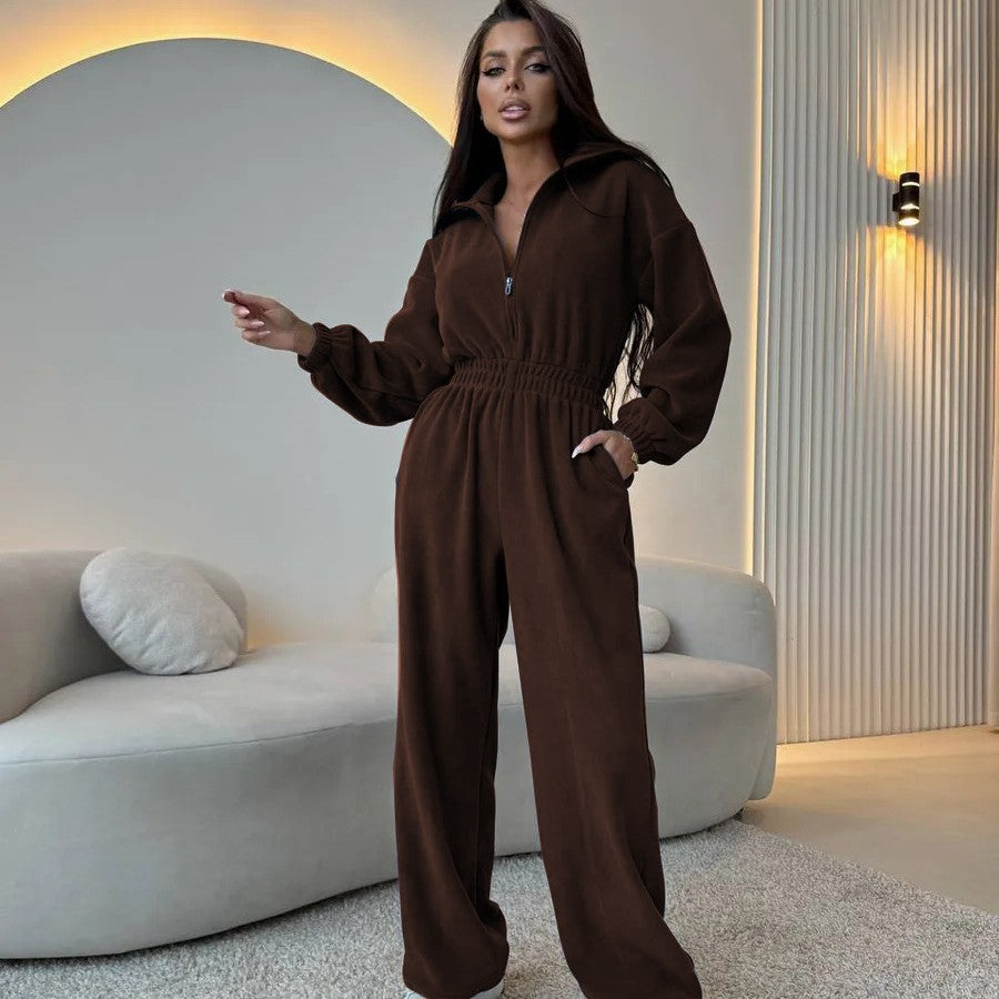 Damernas avslappnade jumpsuit med hög krage och justerbart midjeband Mirla-Eva Jonsson