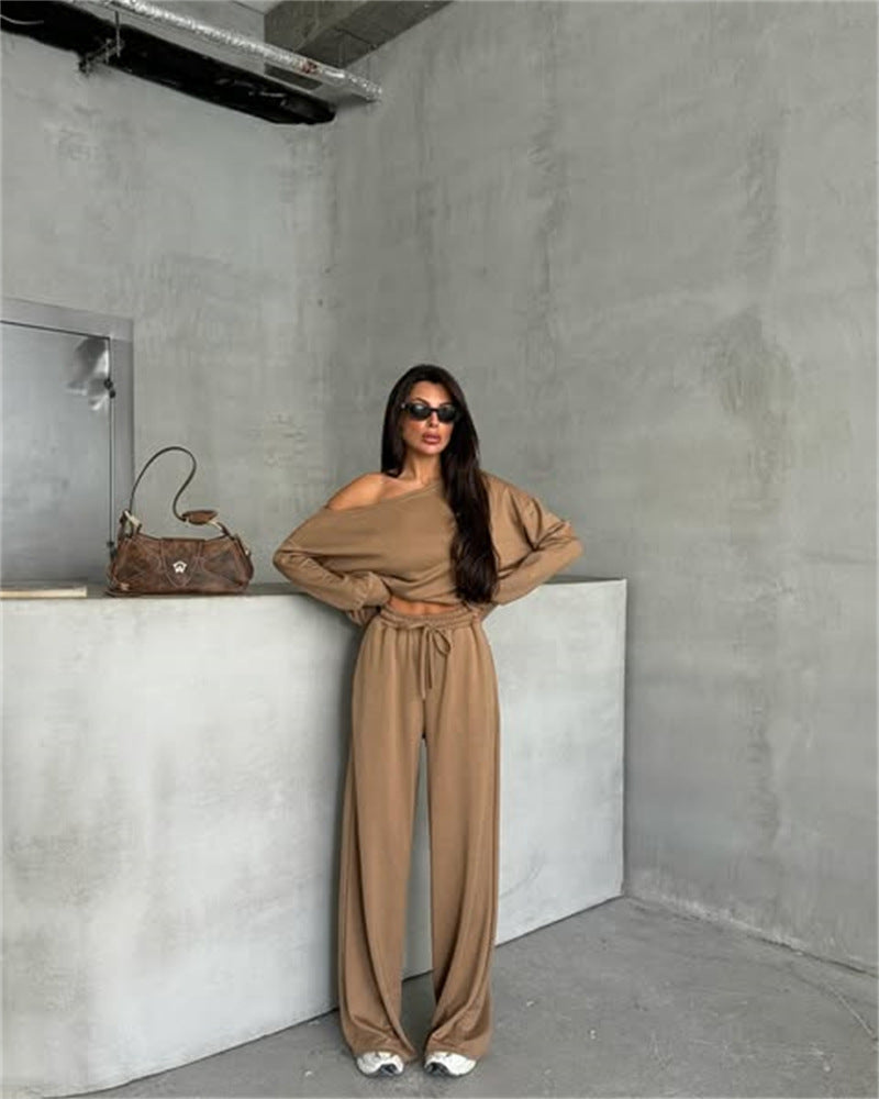 Damernas avslappnade jumpsuit med vida ben och off-shoulder design Mirla-Eva Jonsson