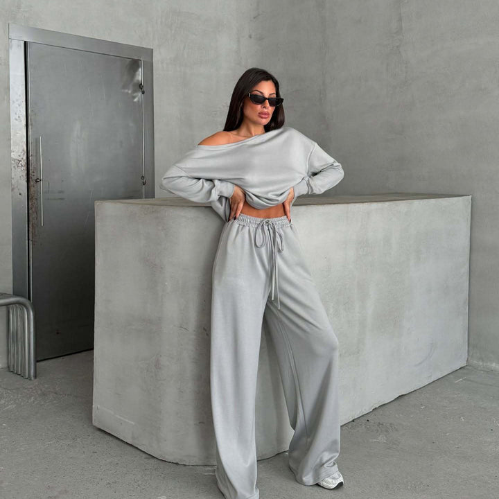 Damernas avslappnade jumpsuit med vida ben och off-shoulder design Mirla-Eva Jonsson