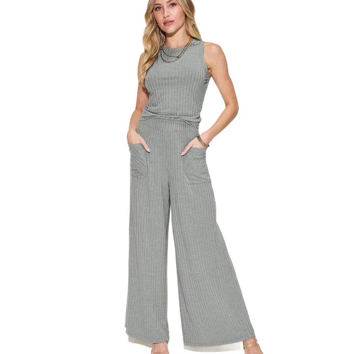 Damernas avslappnade jumpsuit med vida ben och praktiska fickor Mirla-Eva Jonsson