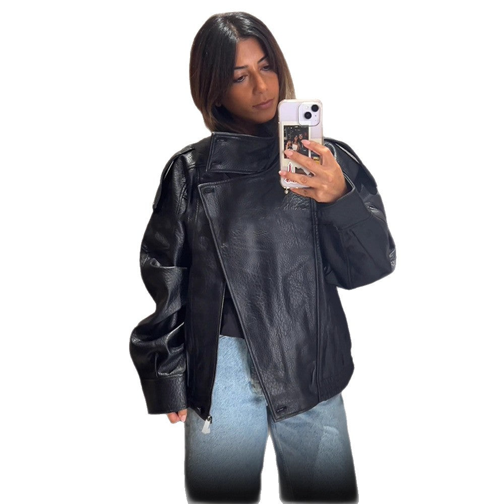 Damernas avslappnade konstläderjacka i oversized-snitt Mirla-Eva Jonsson