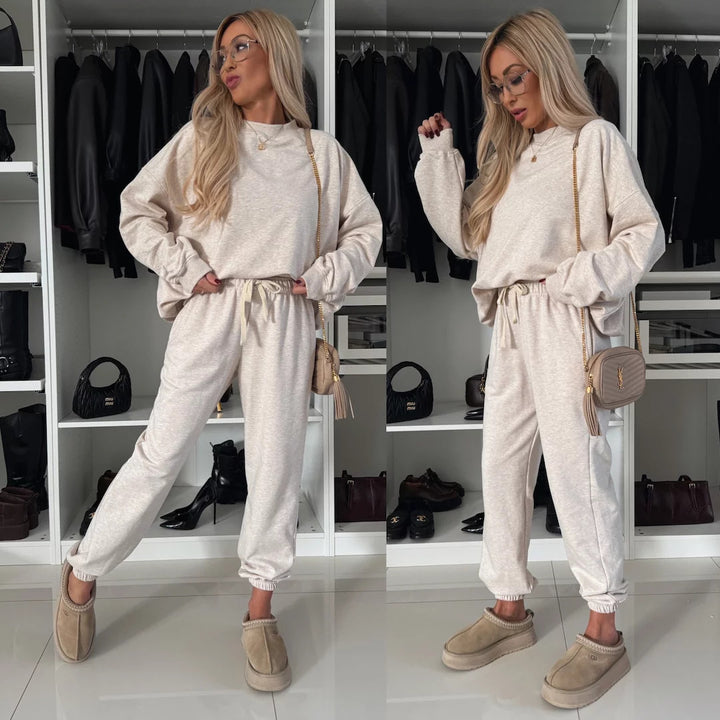 Damernas avslappnade och bekväma fritids-sweats-set Mirla-Eva Jonsson