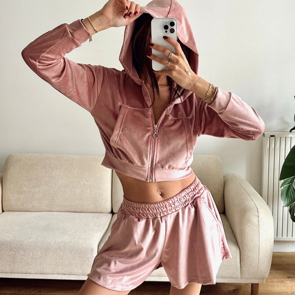 Damernas avslappnade och stiliga fleece kort set med huva och hel dragkedja Mirla-Eva Jonsson