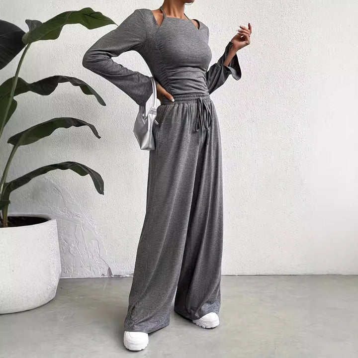 Damernas avslappnade och trendiga lounge-set med bred passform och eleganta ärmar Eva Jonsson-Eva Jonsson