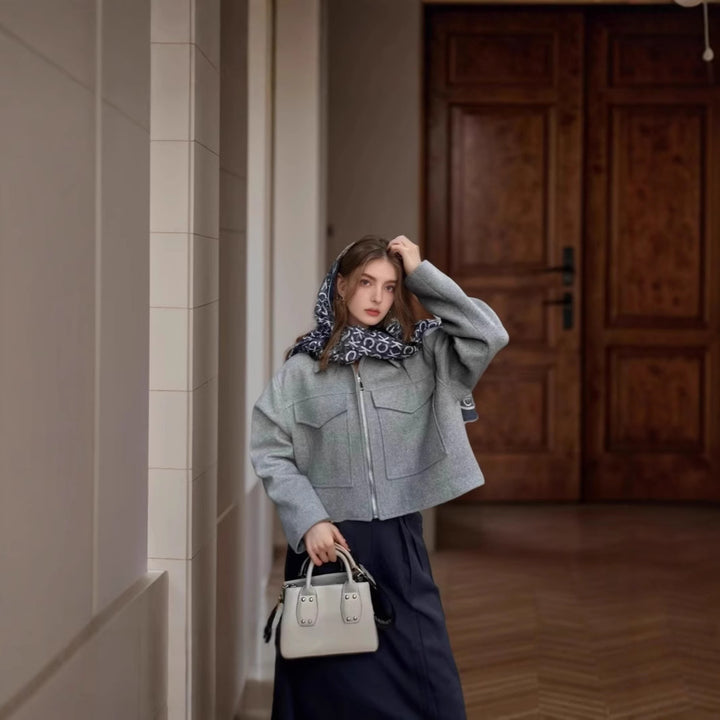 Damernas avslappnade overshirt-jacka med fickor och dragkedja Mirla-Eva Jonsson