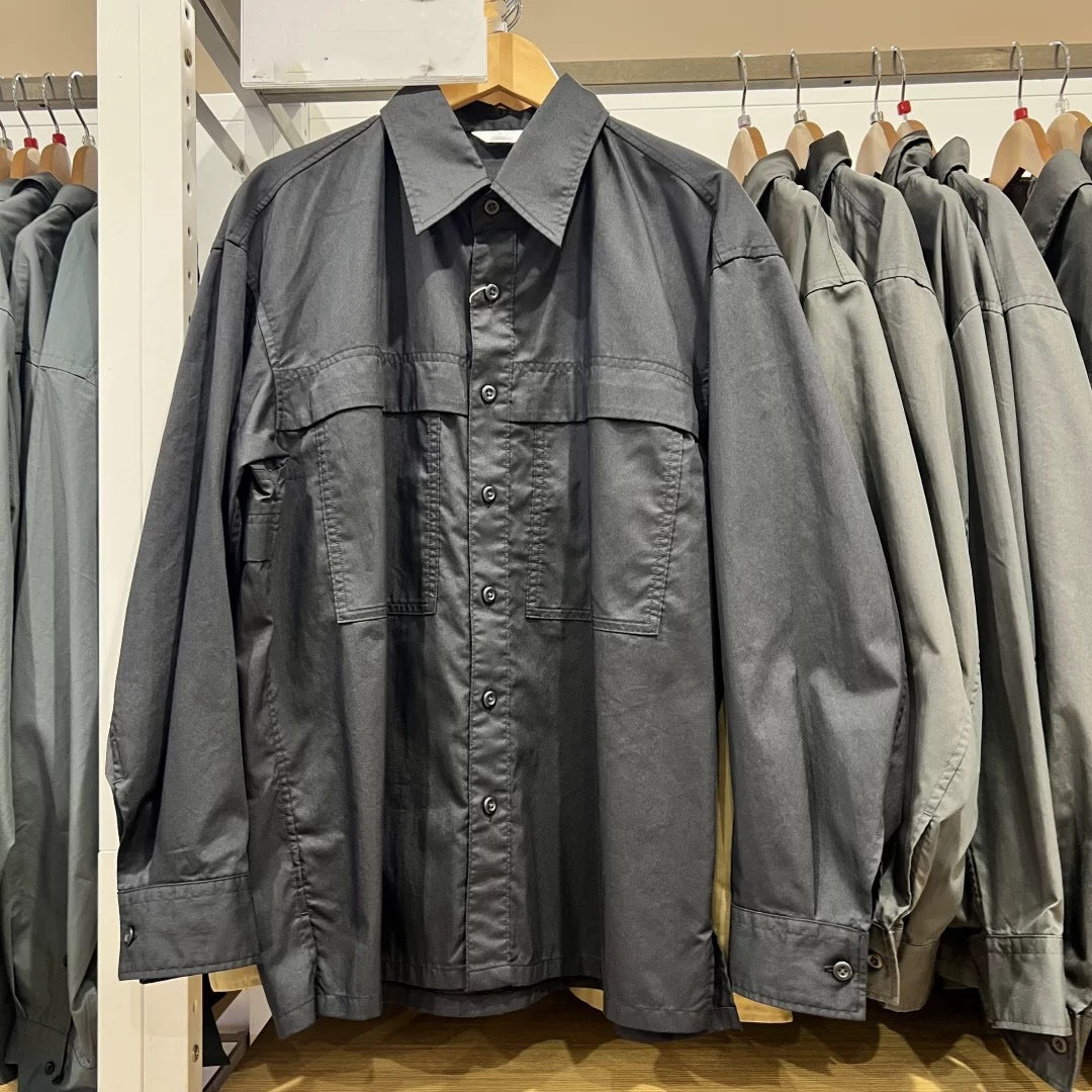 Damernas avslappnade overshirt med flera fickor Mirla-Eva Jonsson
