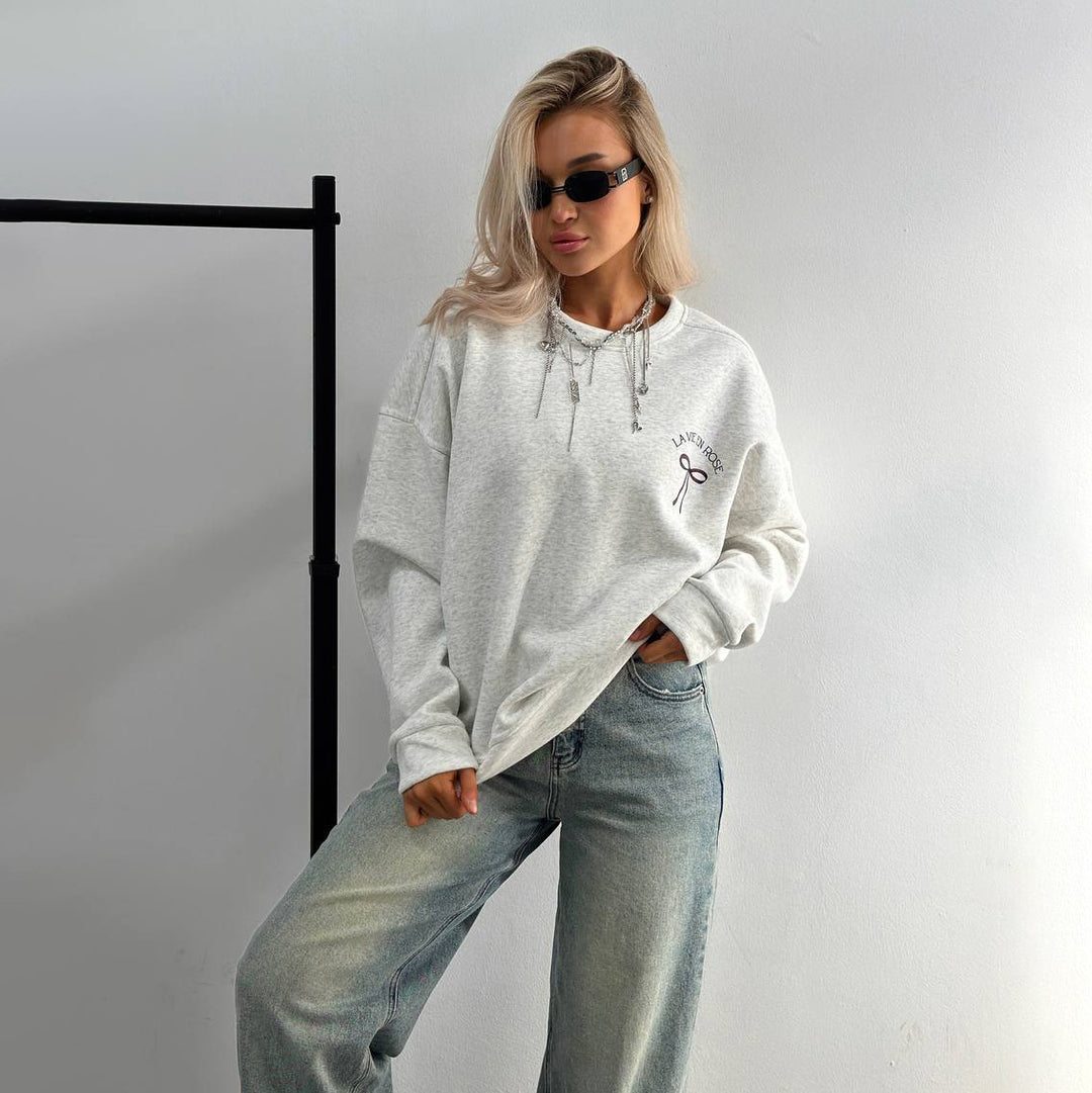 Damernas avslappnade oversize-tröja med unik ryggtryck Mirla-Eva Jonsson
