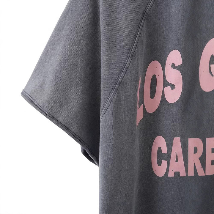 Damernas avslappnade oversized T-shirt med kreativt tryck Mirla-Eva Jonsson