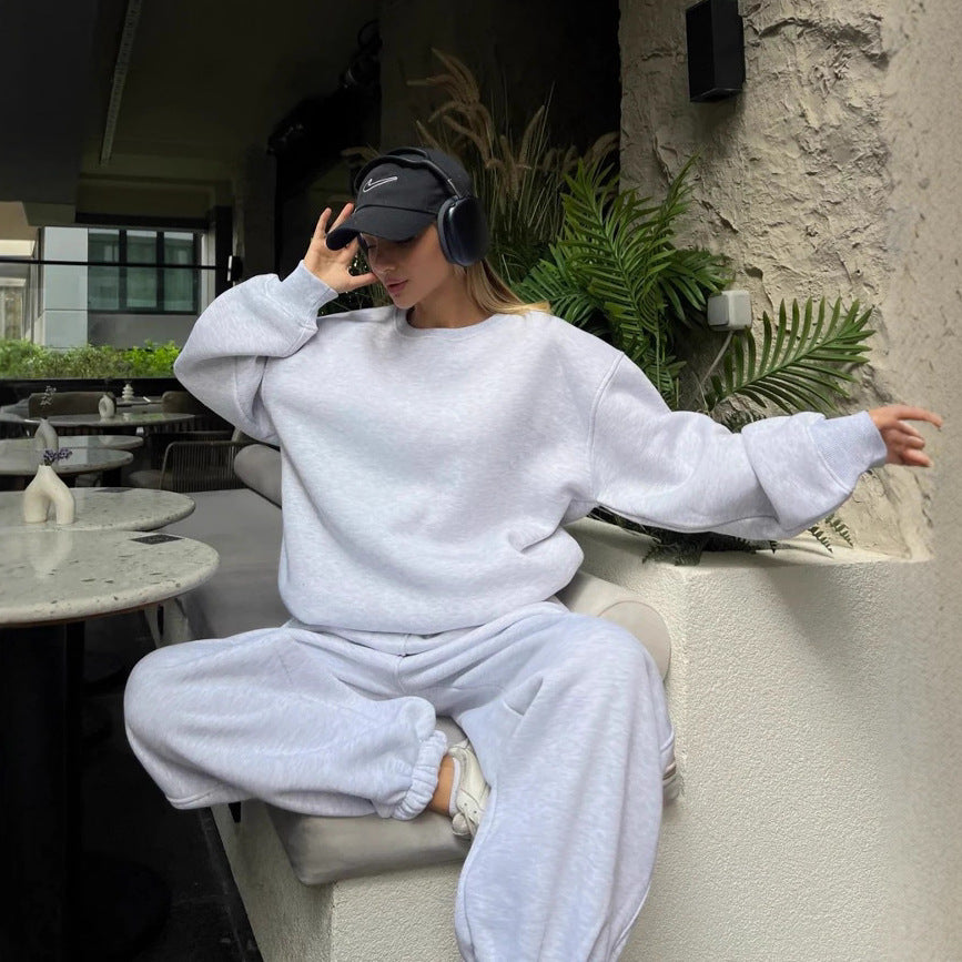 Damernas avslappnade oversized hoodie och avslappnad fit joggingset Eva Jonsson-Eva Jonsson