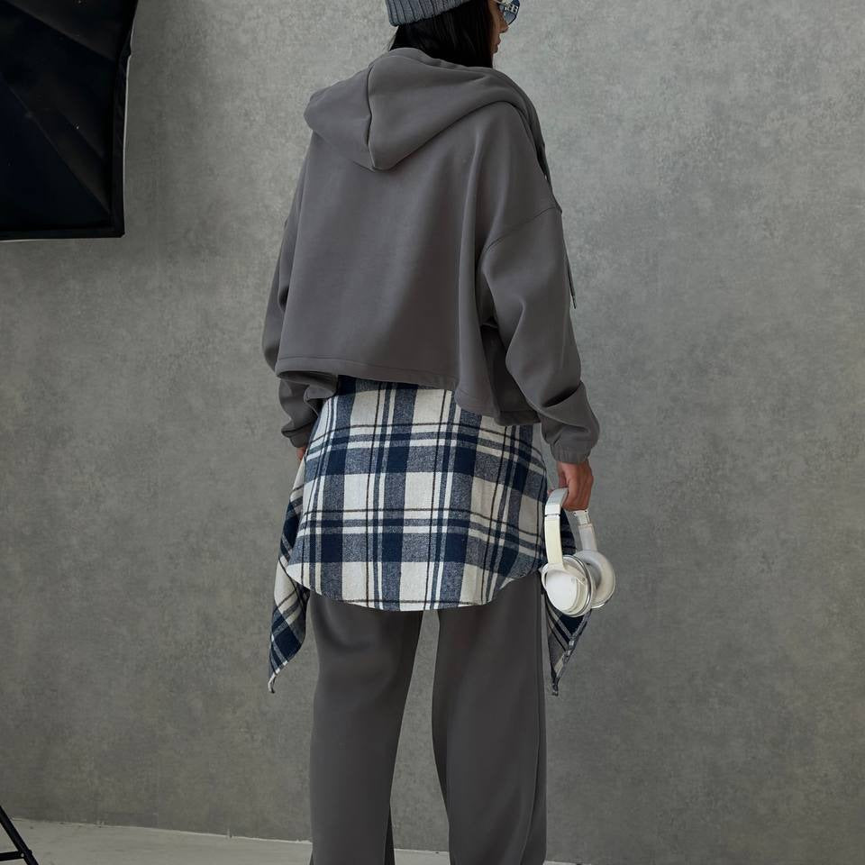 Damernas avslappnade oversized hoodiejacka med sidofickor Mirla-Eva Jonsson