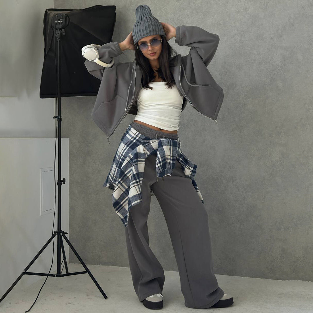 Damernas avslappnade oversized hoodiejacka med sidofickor Mirla-Eva Jonsson