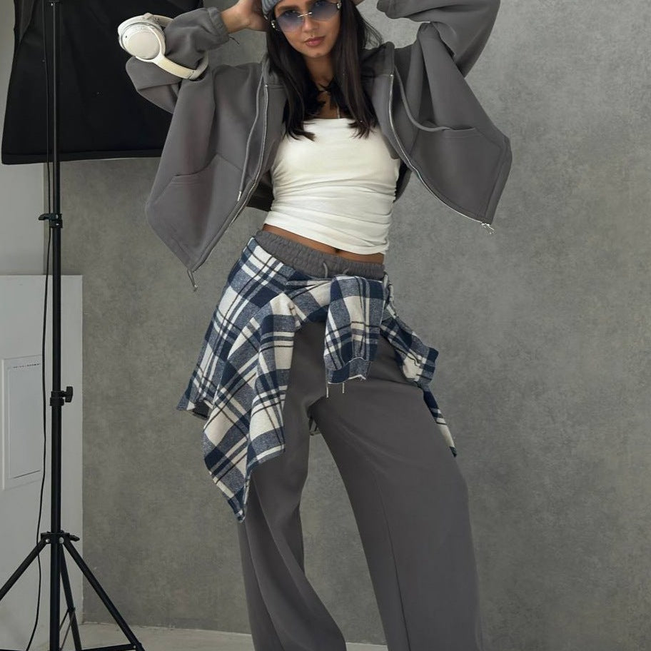 Damernas avslappnade oversized hoodiejacka med sidofickor Mirla-Eva Jonsson