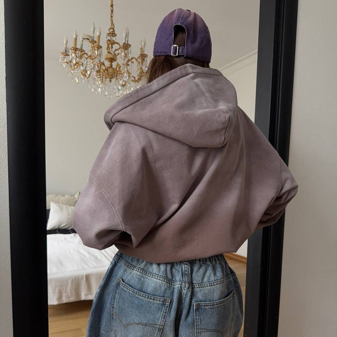 Damernas avslappnade oversized-jacka med hög krage och praktiska fickor Mirla-Eva Jonsson