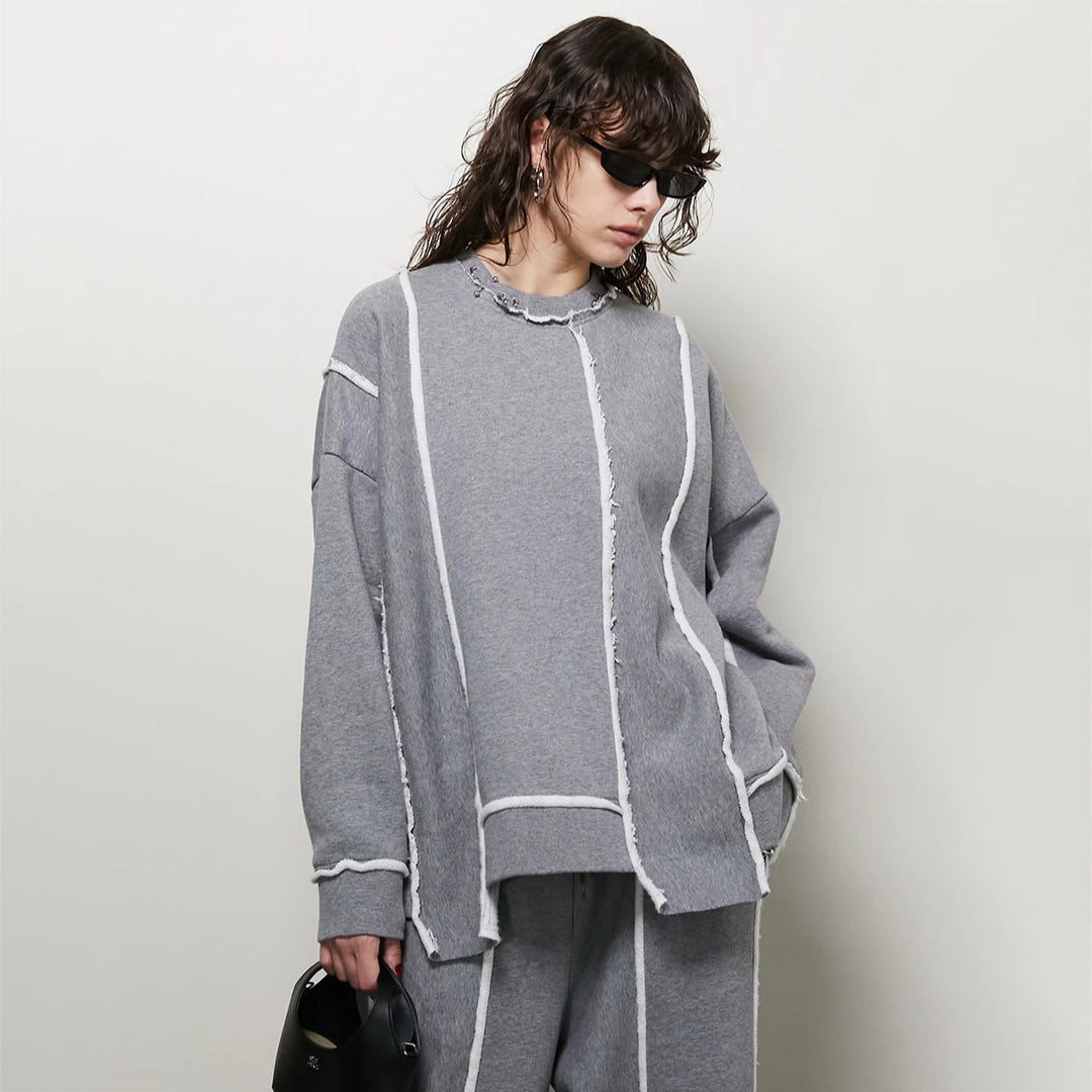 Damernas avslappnade oversized sweatshirt med unik sömdetalj Mirla-Eva Jonsson