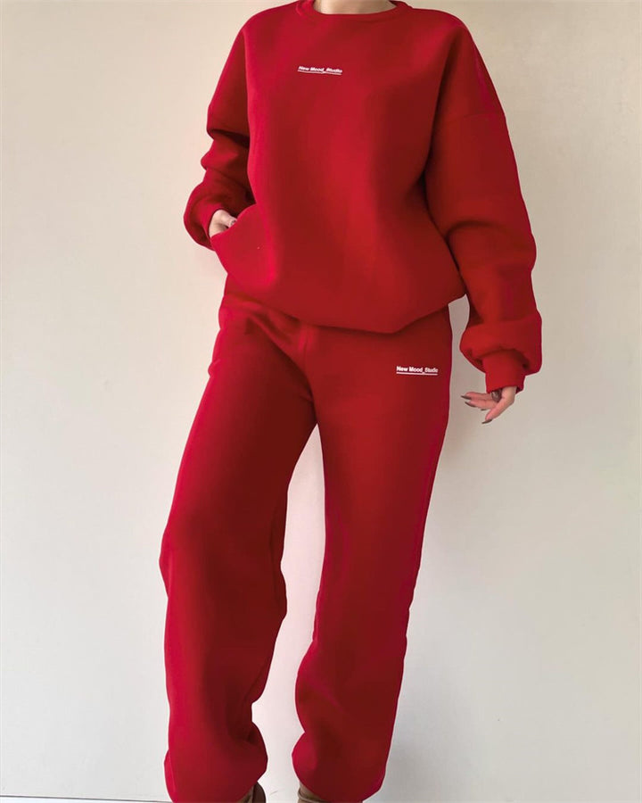 Damernas avslappnade oversized sweatshirt och joggingbyxor set Mirla-Eva Jonsson