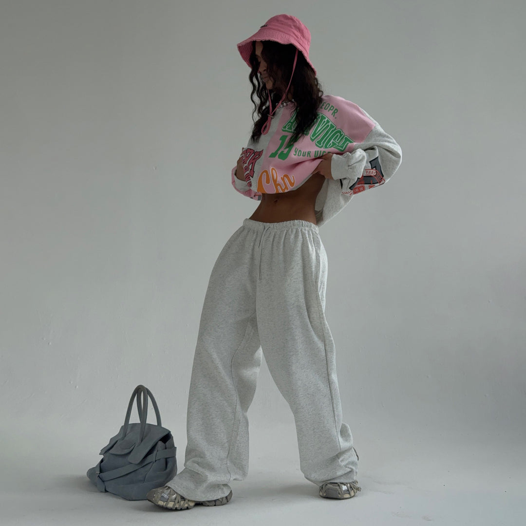 Damernas avslappnade oversized sweatshirt och joggingset Mirla-Eva Jonsson