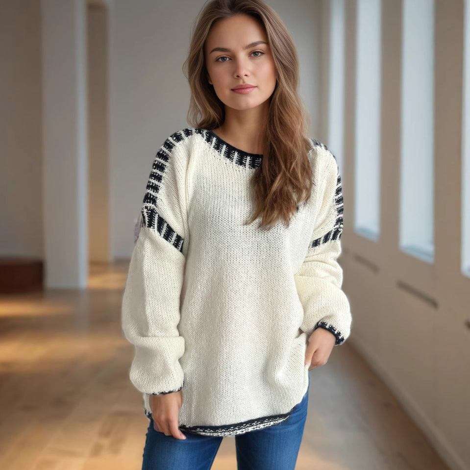 Damernas avslappnade oversized tröja med modernt randigt mönster och strukturerad design Mirla-Eva Jonsson