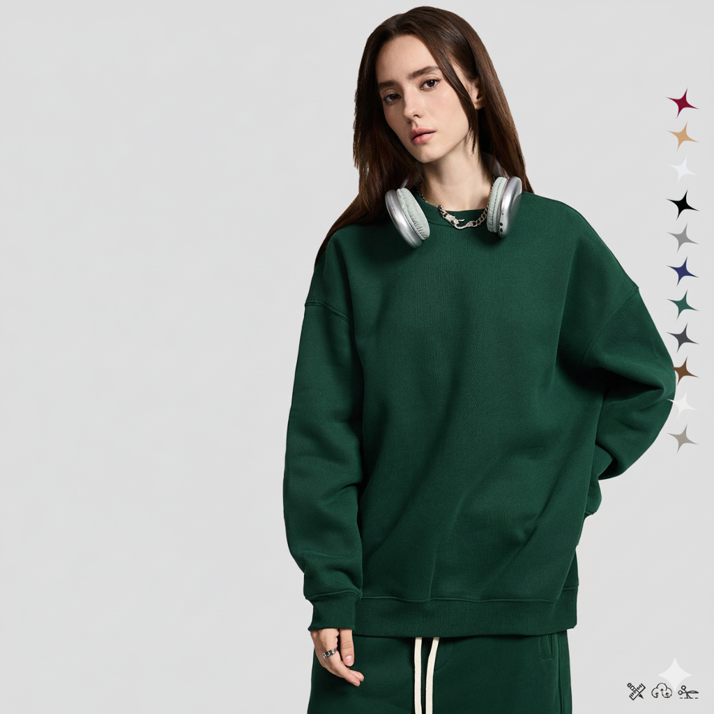 Damernas avslappnade set av oversized sweatshirt och joggingsbyxor Mirla-Eva Jonsson