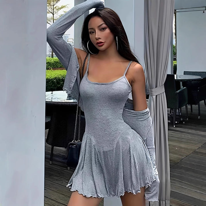 Damernas avslappnade set med långärmad blus och flytande kjol Mirla-Eva Jonsson
