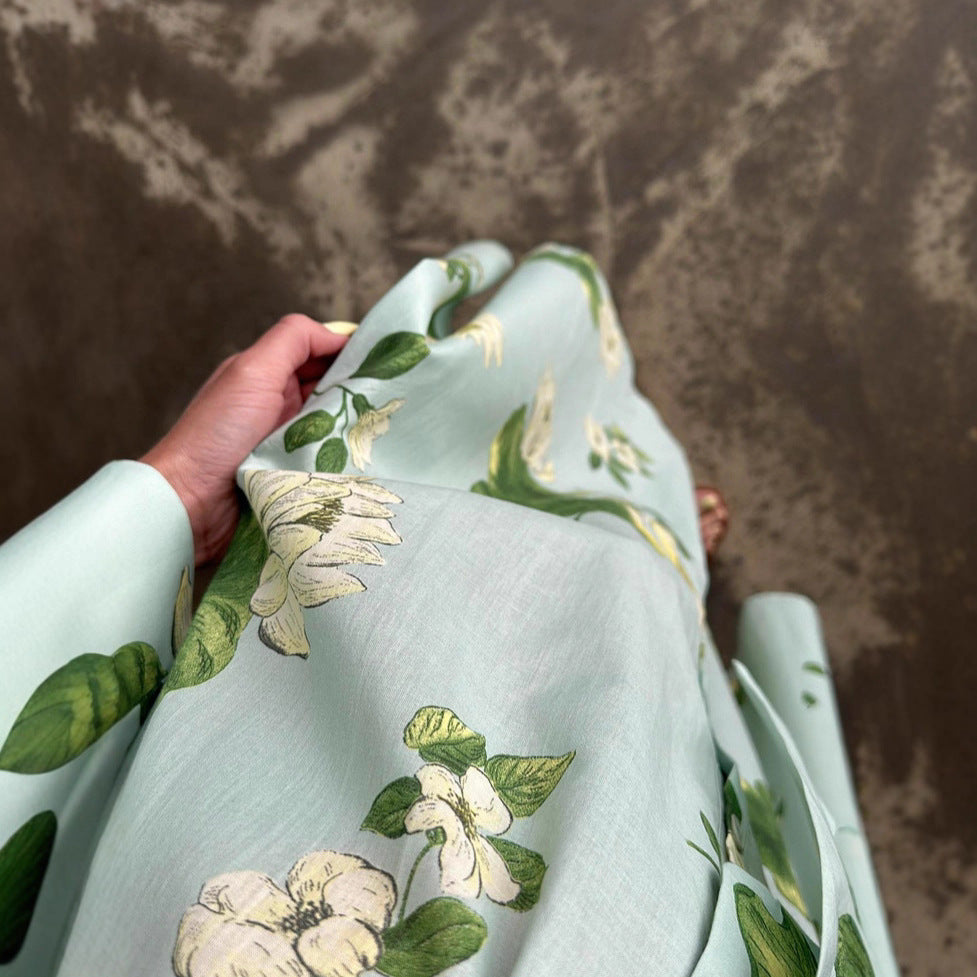 Damernas avslappnade skjortklänning med blommönster Mirla-Eva Jonsson