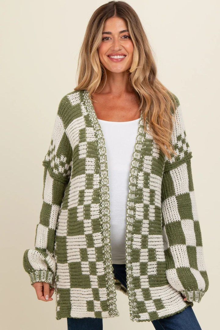 Damernas avslappnade stickad cardigan med rutigt mönster och oversized skärning Eva Jonsson-Eva Jonsson