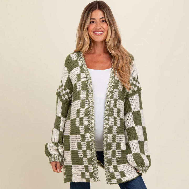 Damernas avslappnade stickad cardigan med rutigt mönster och oversized skärning Eva Jonsson-Eva Jonsson