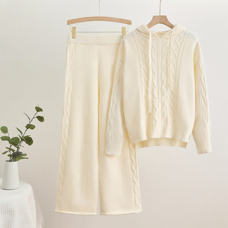 Damernas avslappnade stickad loungewear-set med huva och breda ben Mirla-Eva Jonsson