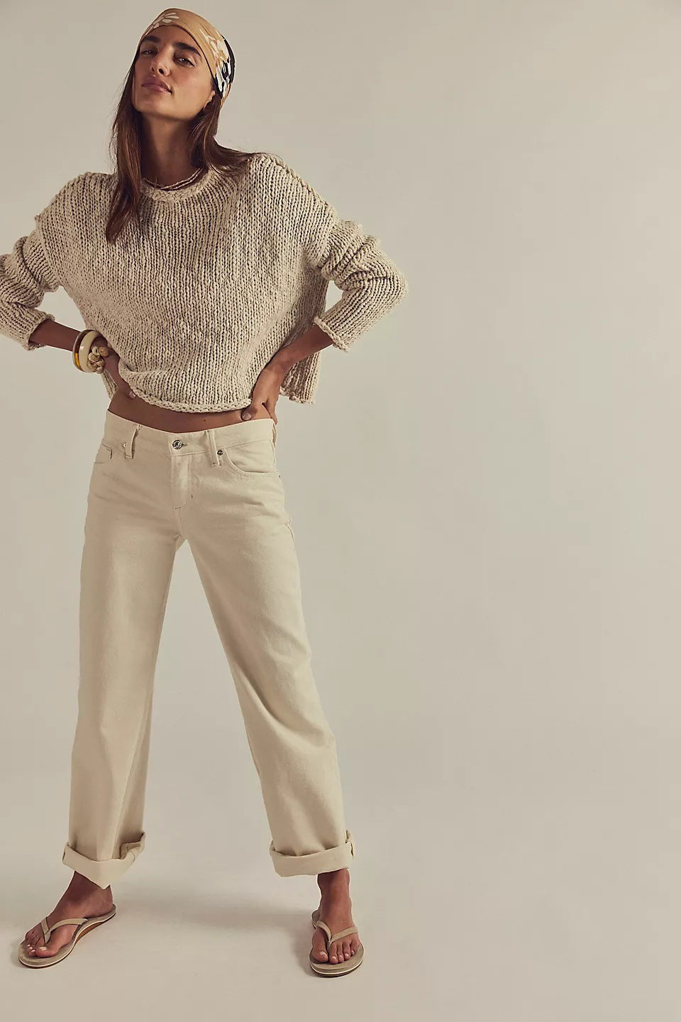Damernas avslappnade stickad tröja med cropped skärning Mirla-Eva Jonsson
