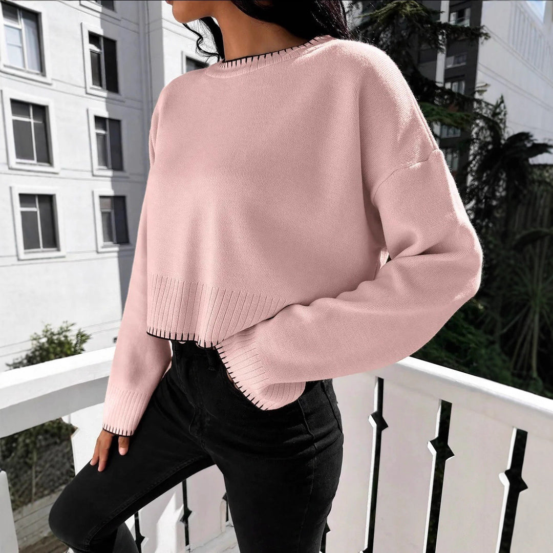 Damernas avslappnade stickad tröja med kontrasterande sömmar och cropped skärning Eva Jonsson-Eva Jonsson