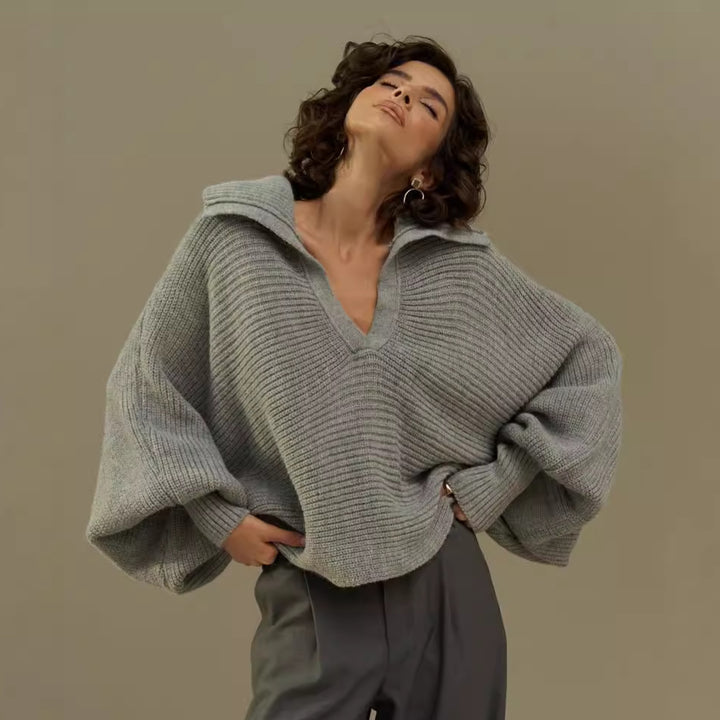 Damernas avslappnade stickad tröja med oversized krage Mirla-Eva Jonsson