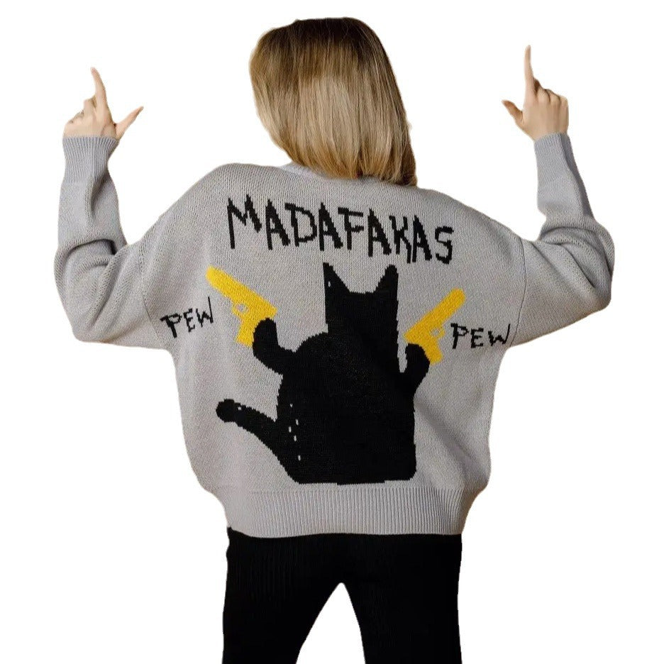 Damernas avslappnade stickad tröja med unik kattdesign och grafisk tryck Mirla-Eva Jonsson