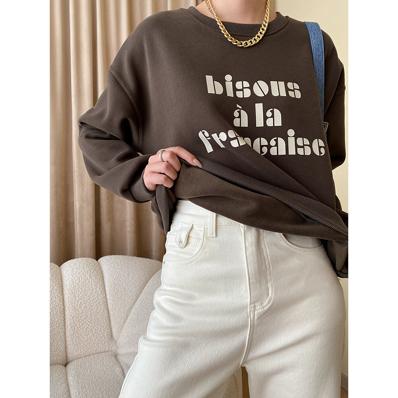 Damernas avslappnade sweatshirt med kreativ text Mirla-Eva Jonsson