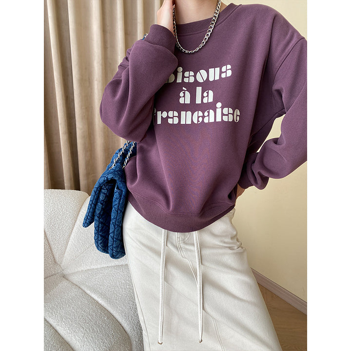 Damernas avslappnade sweatshirt med kreativ text Mirla-Eva Jonsson