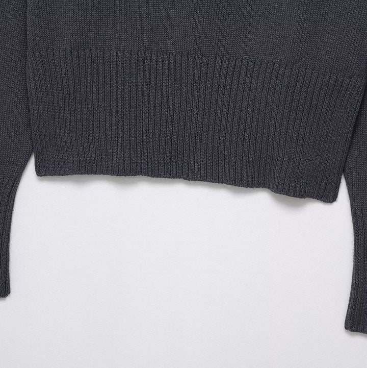 Damernas avslappnade sweatshirt med lös passform och moderna ribbdetaljer Mirla-Eva Jonsson