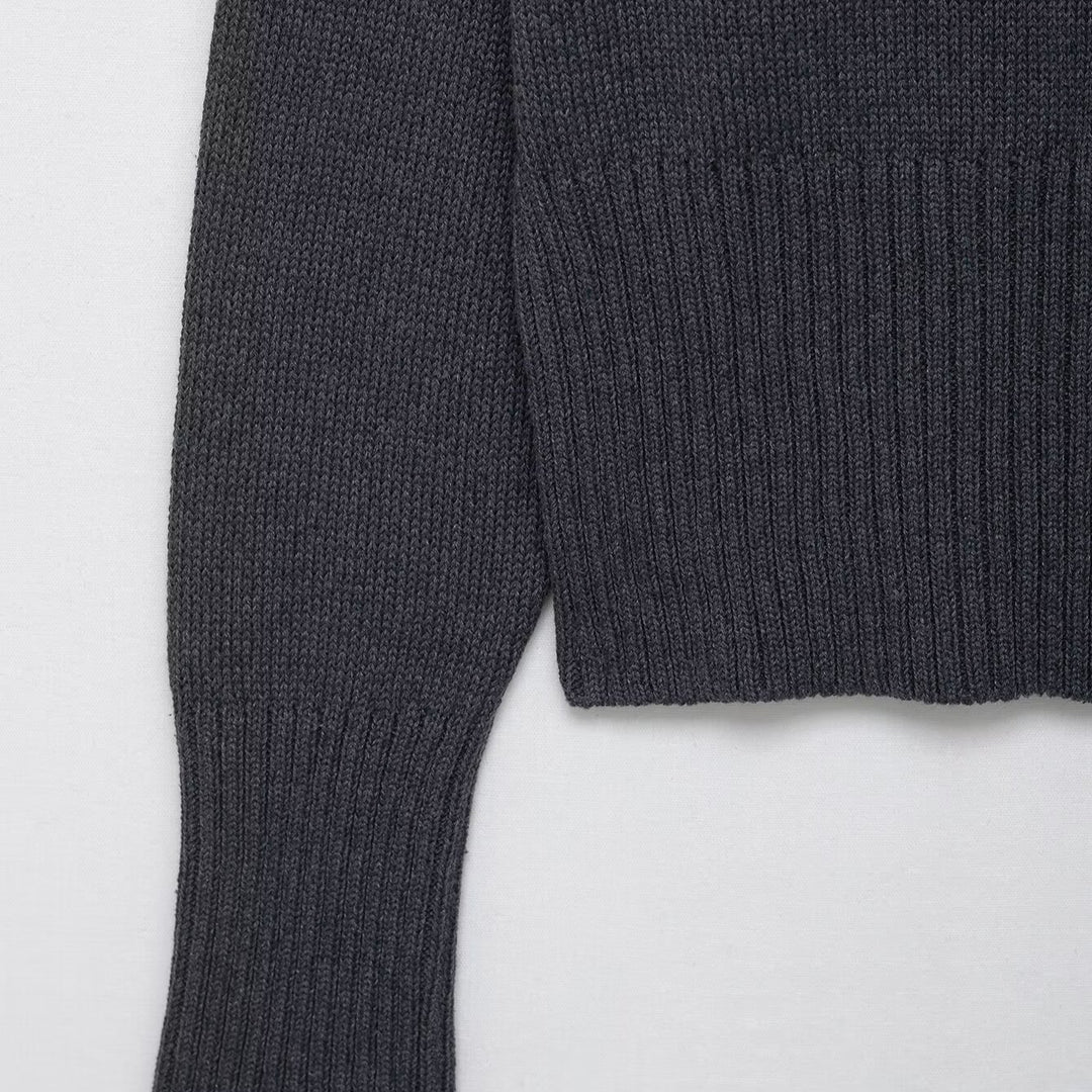 Damernas avslappnade sweatshirt med lös passform och moderna ribbdetaljer Mirla-Eva Jonsson