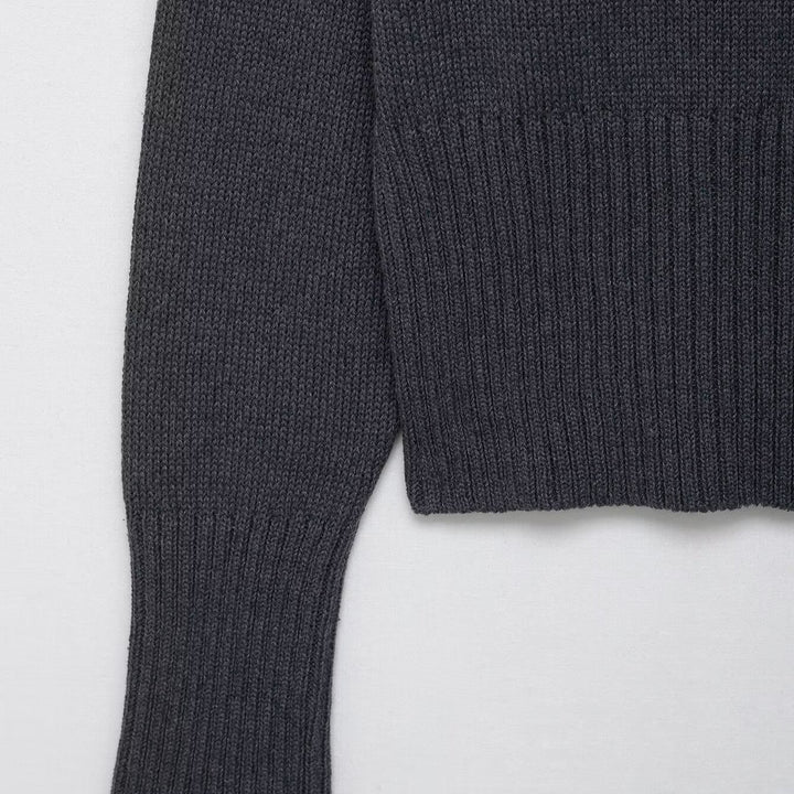 Damernas avslappnade sweatshirt med lös passform och moderna ribbdetaljer Mirla-Eva Jonsson