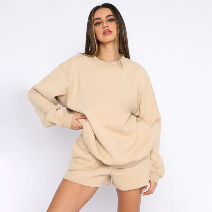 Damernas avslappnade sweatshirt och shorts set i mjuk bomullsblandning Mirla-Eva Jonsson
