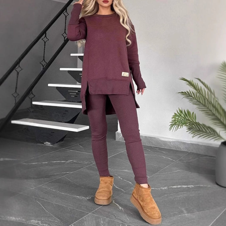 Damernas avslappnade sweatshirt-outfit med elegant snitt Mirla-Eva Jonsson