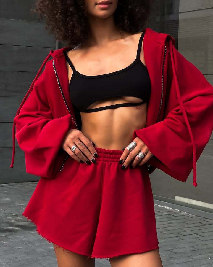 Damernas avslappnade sweatsuit med överflödig tyg och hög krage Eva Jonsson-Eva Jonsson