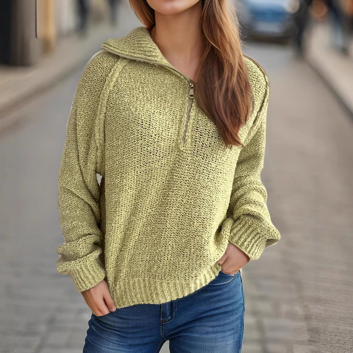 Damernas avslappnade zip-tröja med oversized skärning och hög krage Eva Jonsson-Eva Jonsson
