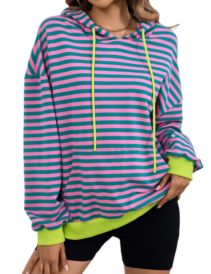 Damernas avslappnadehet hooded sweatshirt med färgglad randmönster Eva Jonsson-Eva Jonsson