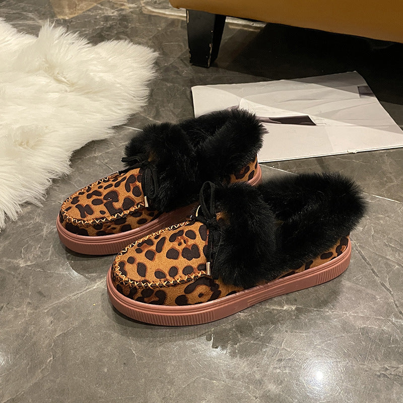 Damernas bekväma inneskor med fluffig foder och moderiktig design Mirla-Eva Jonsson