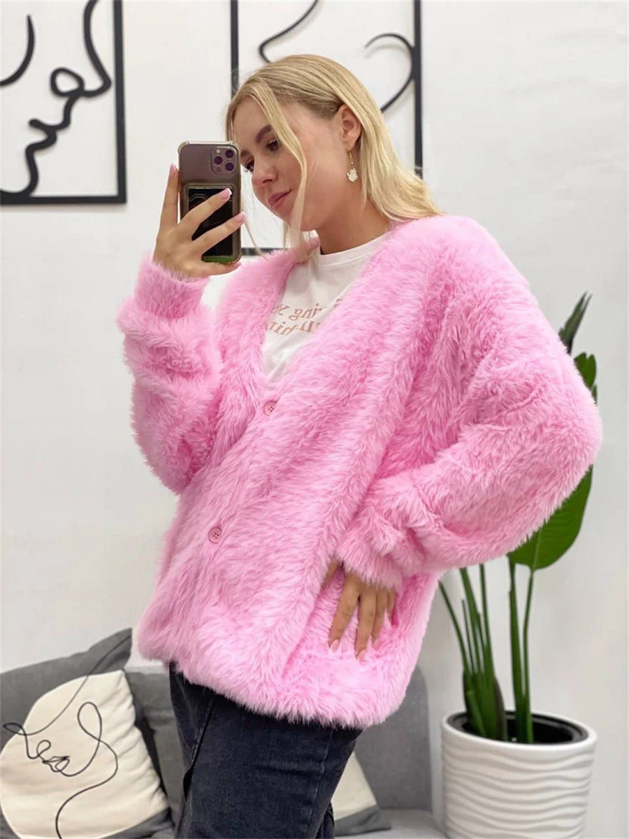 Damernas bekväma stickad cardigan med mjukt fluffmaterial och stiligt knappdetalj Eva Jonsson-Eva Jonsson