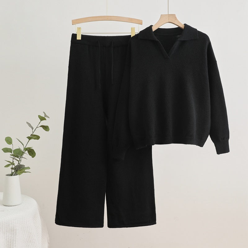 Damernas bekväma stickade loungewear-set med vidskuren tröja och byxor Mirla-Eva Jonsson