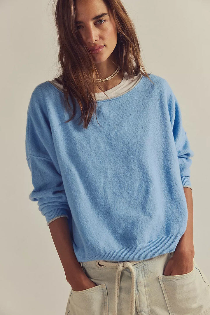Damernas bekväma sweatshirt med lös passform och elegant ribbstruktur Mirla-Eva Jonsson