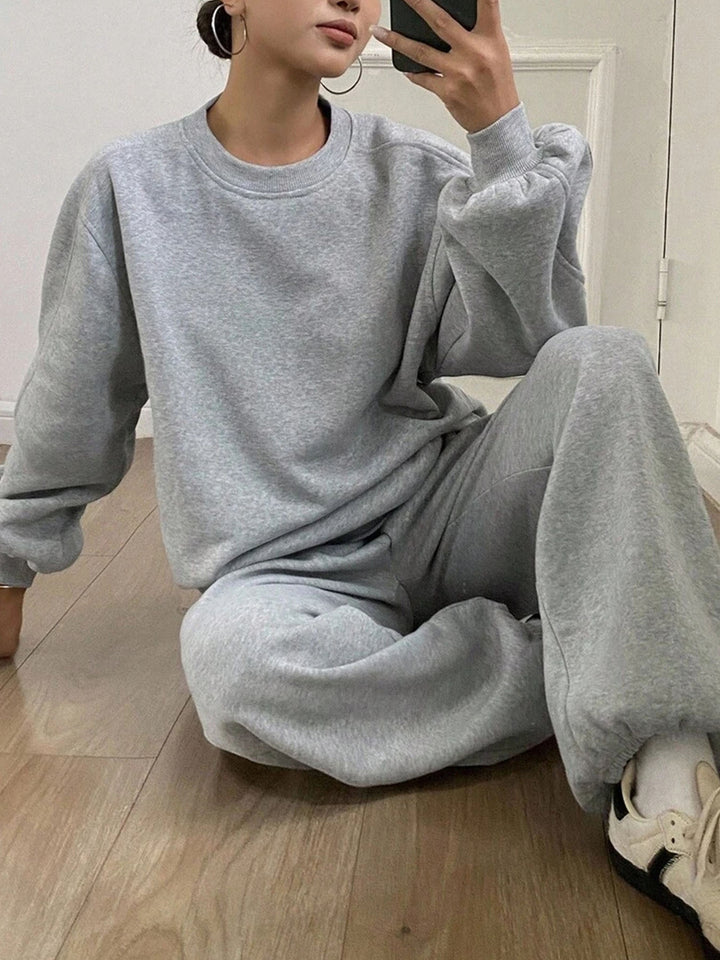 Damernas bekväma sweatshirt och joggingset Mirla-Eva Jonsson