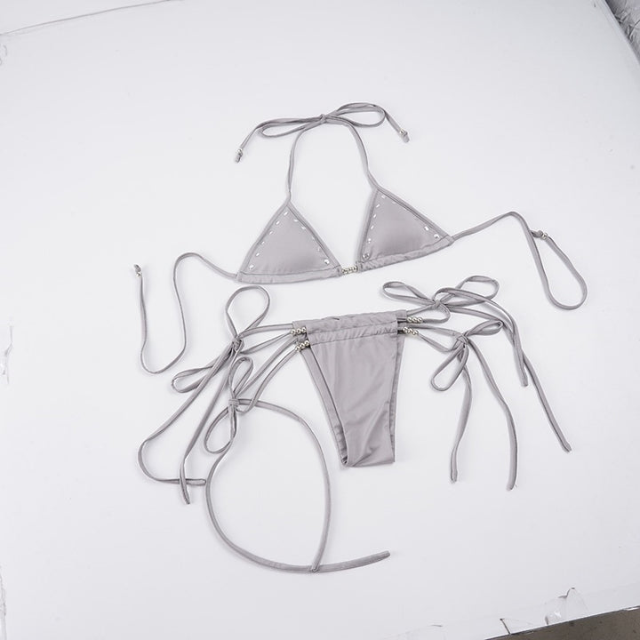 Damernas bikini-set med modernt trekantigt design och justerbara remmar Mirla-Eva Jonsson