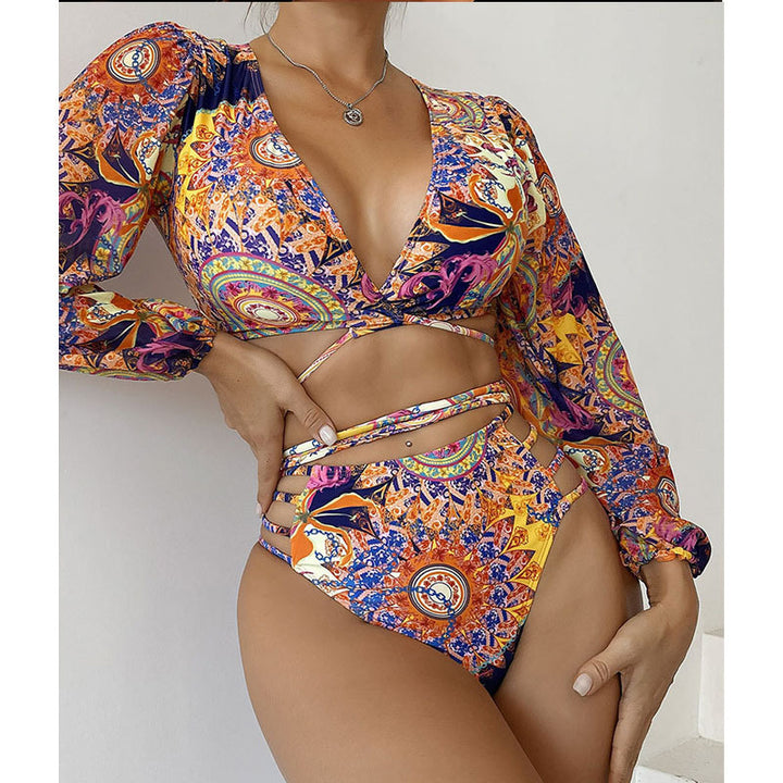 Damernas bikinit-set med långärmad topp och stiligt cut-out Mirla-Eva Jonsson