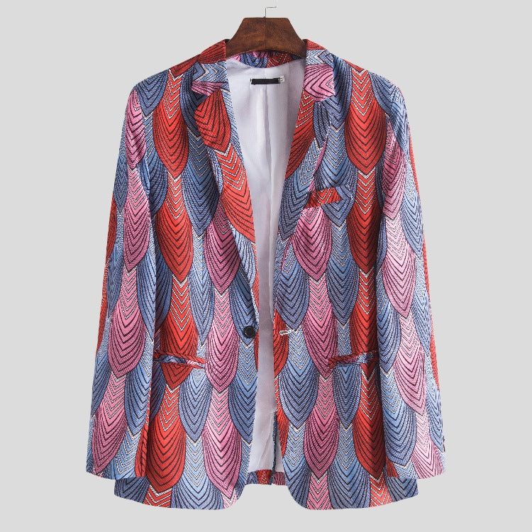Damernas blazer med iögonfallande blommönster och modern skärning Mirla-Eva Jonsson